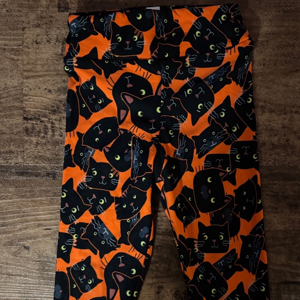 LuLaRoe Kids Leggings with Black Cat Print on Orange - Picture 4 of 4